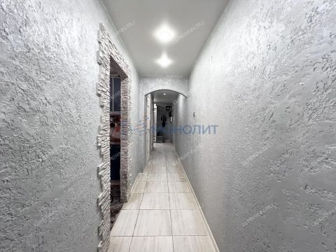 2-komnatnaya-ul-sovetskoy-armii-d-1 фото