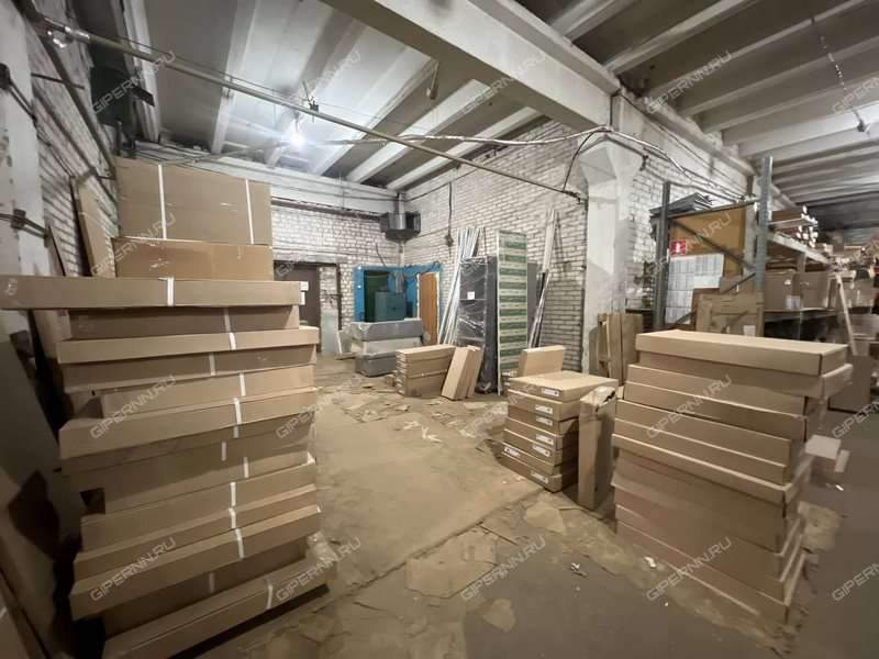 помещение под склад на улице Федосеенко