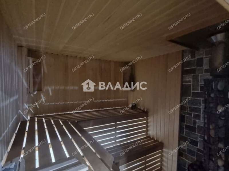 дом на улице Озёрная сельский посёлок Ляхово