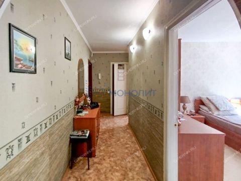 3-komnatnaya-ul-verhnepecherskaya-d-8 фото
