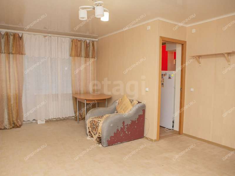 однокомнатная квартира на улице Сурикова дом 10