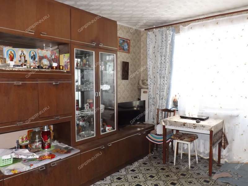 трёхкомнатная квартира в переулке Воровского дом 9 город Бор