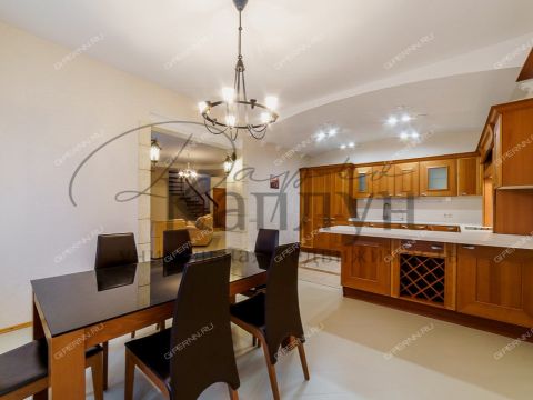 4-komnatnaya-ul-minina-d-9-4 фото