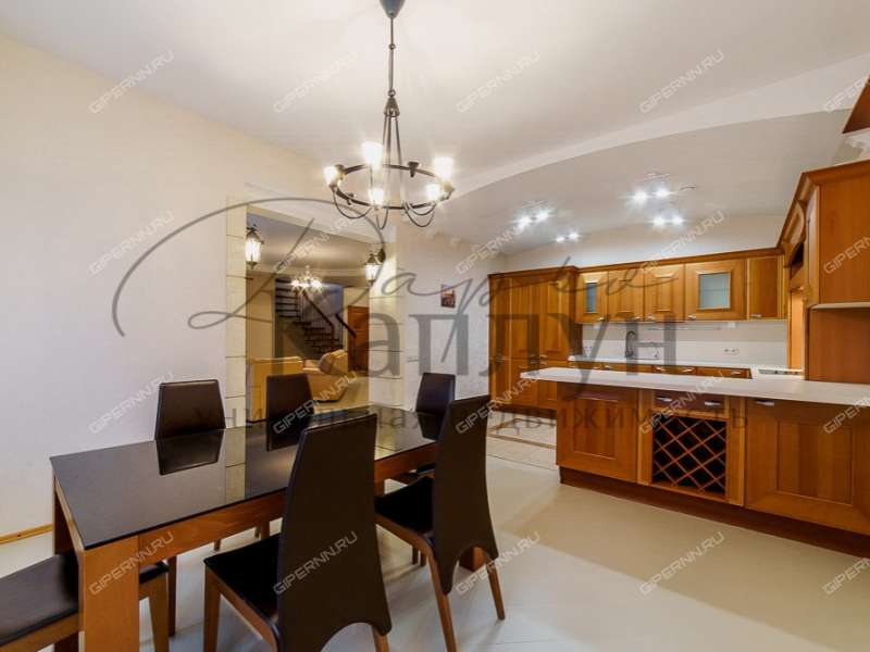 четырёхкомнатная квартира на улице Минина дом 9/4