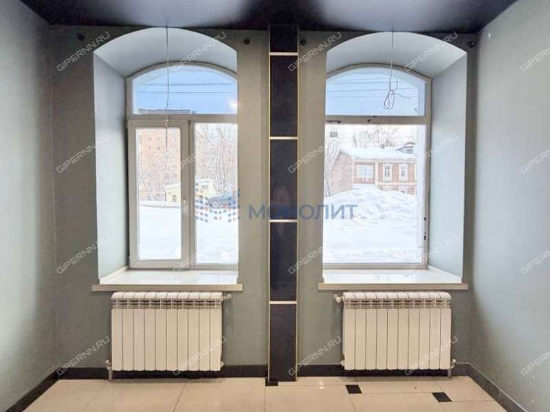 помещение под офис, торговую площадь на улице Чкалова