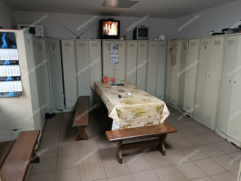 имущественный комплекс под склад, производственную площадь на Салганской улице