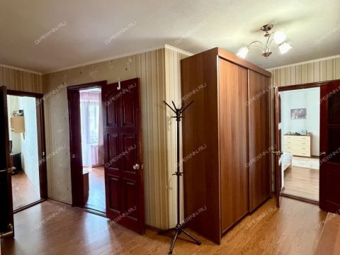 4-komnatnaya-ul-kerchenskaya-d-14a фото