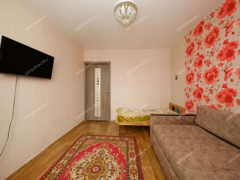 трёхкомнатная квартира на улице Адмирала Макарова дом 12