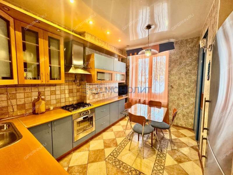 трёхкомнатная квартира на Верхне-Волжской набережной дом 17