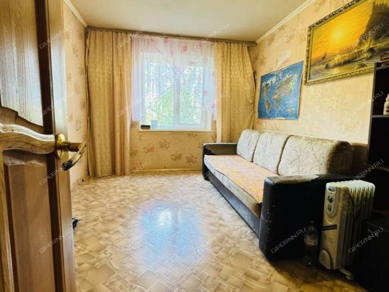 трёхкомнатная квартира на Волжской улице дом 16