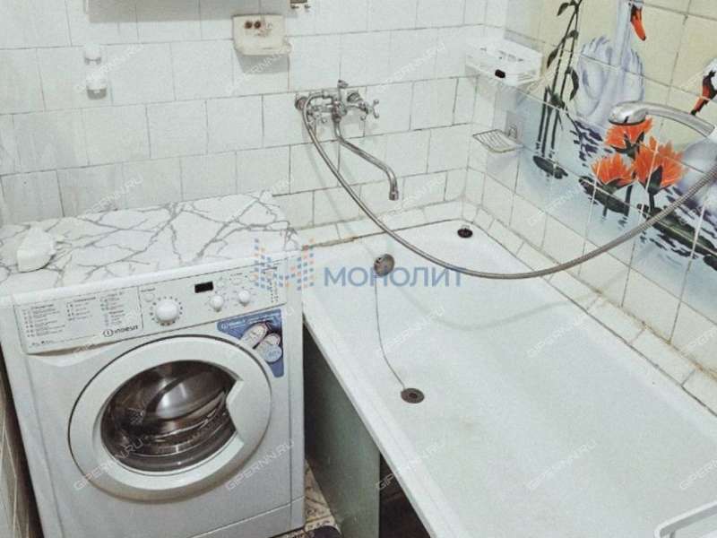 двухкомнатная квартира на проспекте Бусыгина дом 30