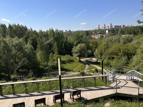 2-komnatnaya-ul-germana-lopatina-d-14-k1 фото