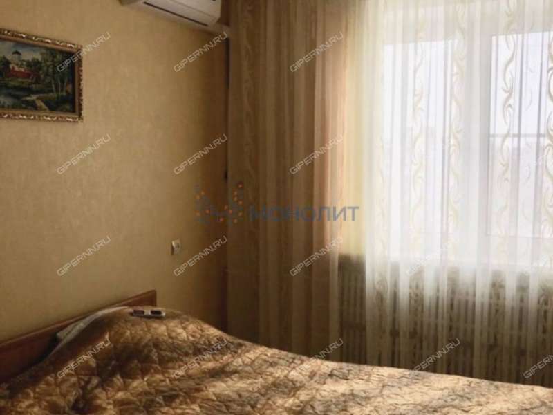 трёхкомнатная квартира на улице Строкина дом 8