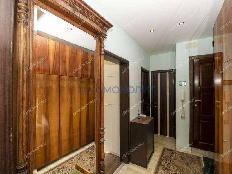 четырёхкомнатная квартира на улице Сурикова дом 16