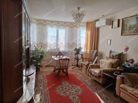 2-komnatnaya-ul-verhnepecherskaya-d-13-k1 фото