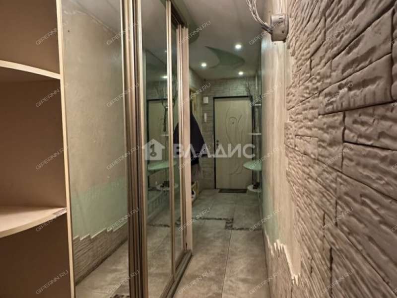 двухкомнатная квартира на улице Ванеева дом 90