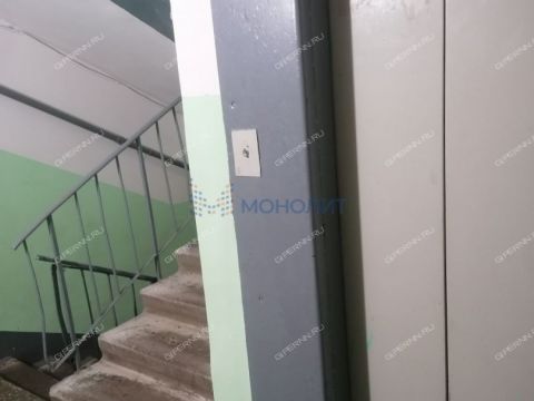 2-komnatnaya-ul-lva-tolstogo-d-3 фото