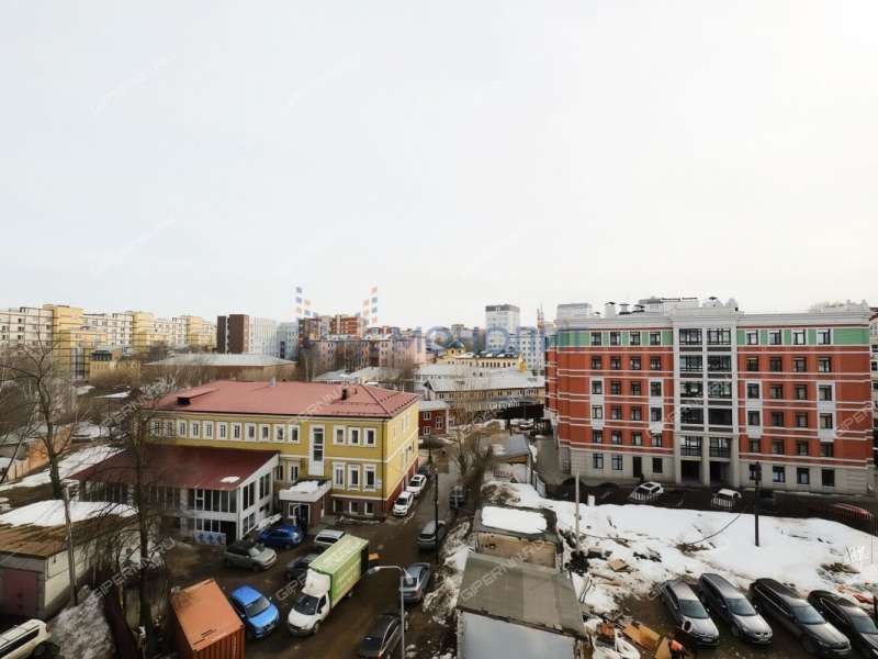 трёхкомнатная квартира в новостройке на Октябрьской улице дом 21