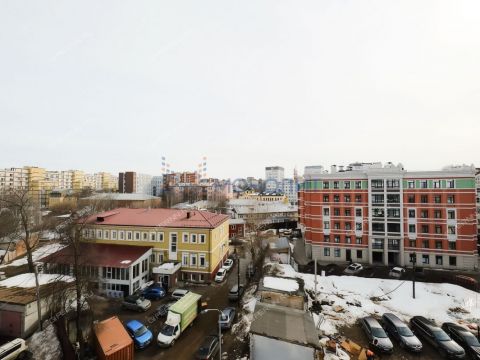 4-komnatnaya-ul-oktyabrskaya-d-21 фото