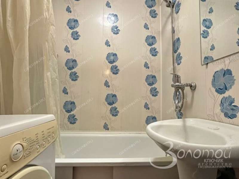 трёхкомнатная квартира на улице Маршала Жукова дом 6