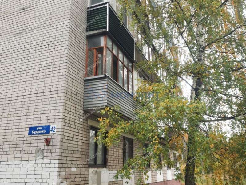 комната в доме 42 на улице Бурденко