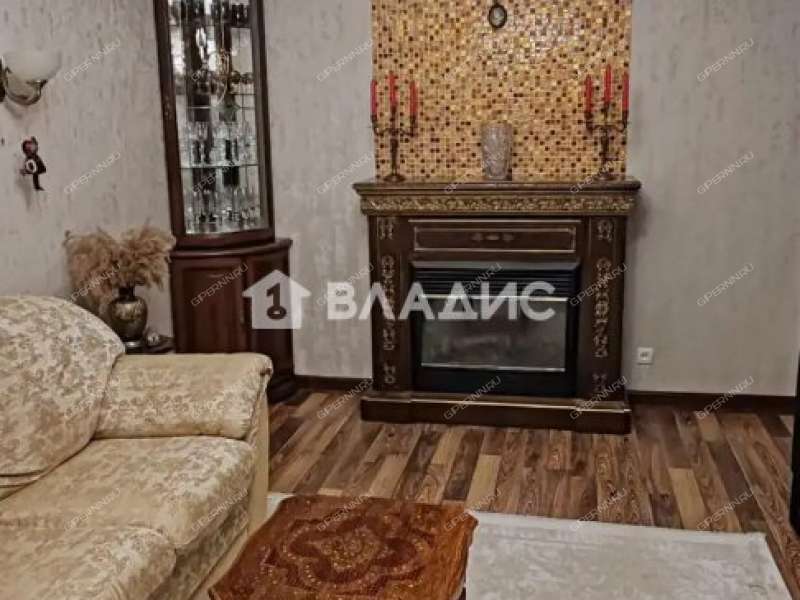 трёхкомнатная квартира на улице Маршала Казакова дом 8 к1