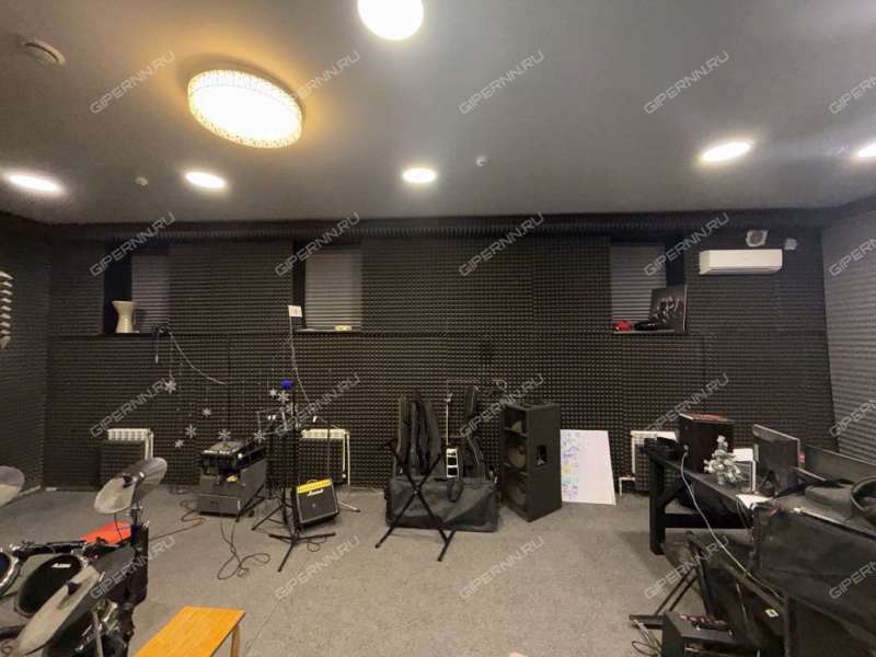 помещение под коммерческую недвижимость на улице Нестерова