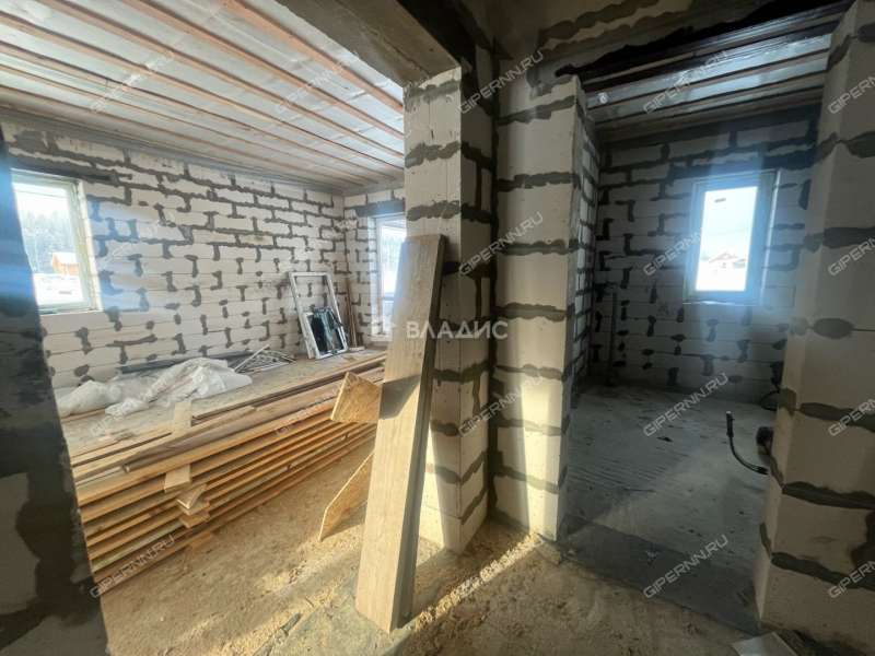 дом на улице Брусничная город Семёнов