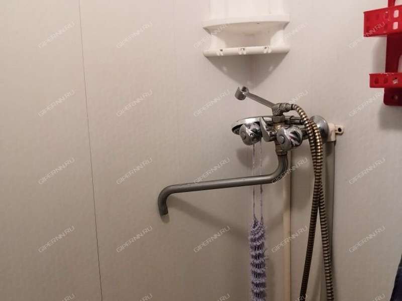 комната в доме 80 на Народной улице