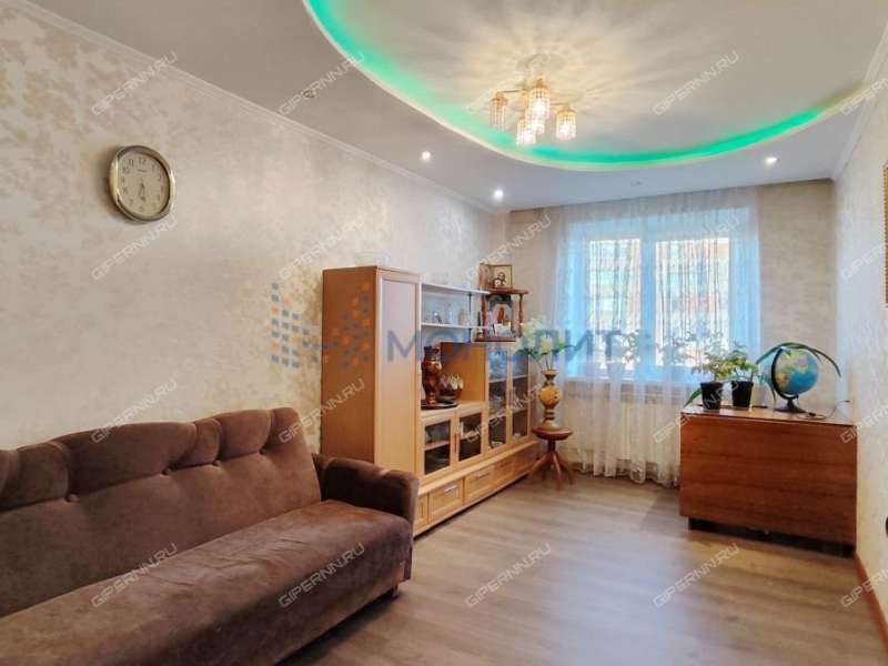 трёхкомнатная квартира на улице Родионова дом 180
