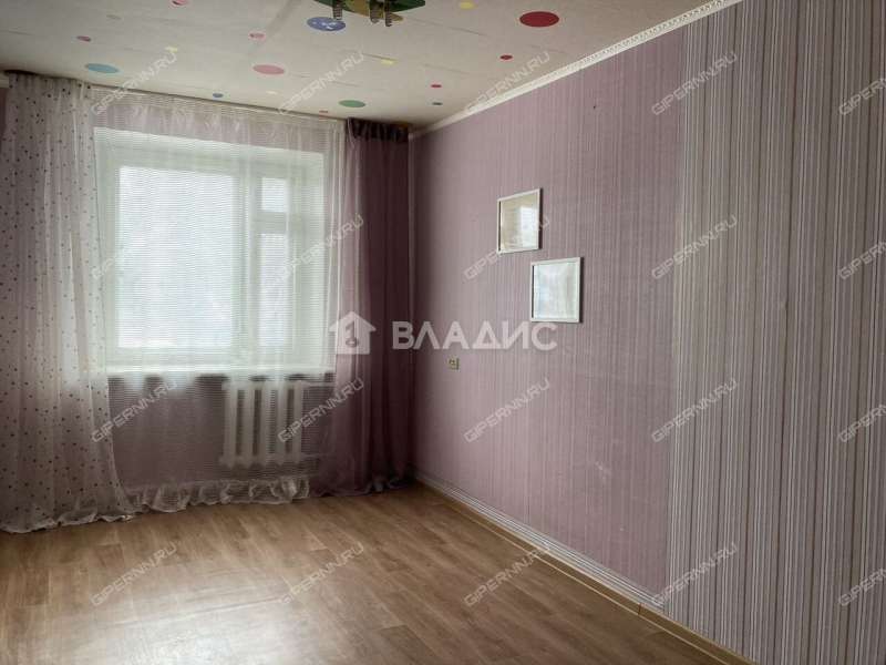 трёхкомнатная квартира на улице Чаадаева дом 33