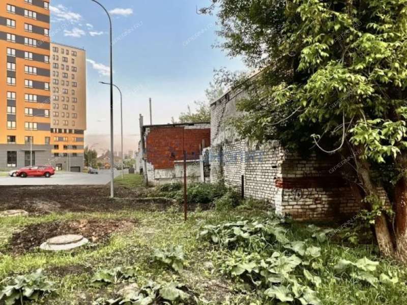 гараж на Манежной улице