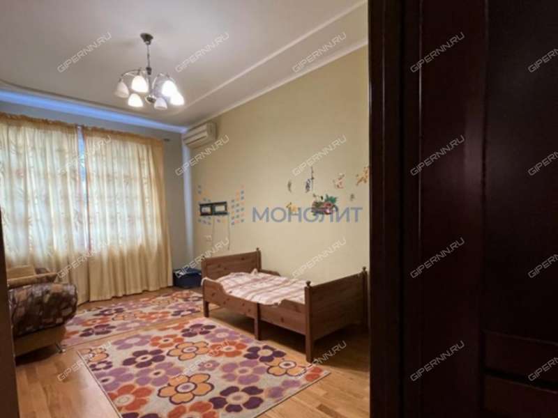 трёхкомнатная квартира на улице Академика Блохиной дом 7