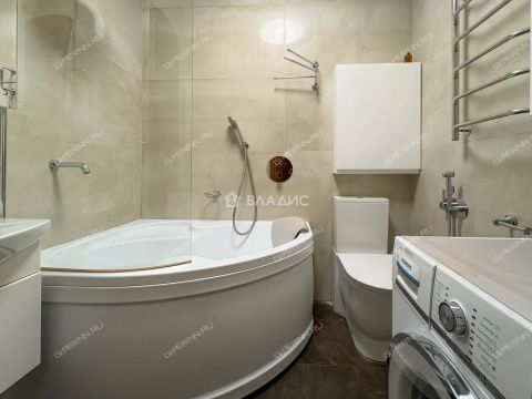 3-komnatnaya-ul-krasnodoncev-d-5 фото