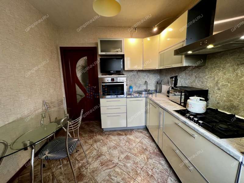 двухкомнатная квартира на улице Германа Лопатина дом 6