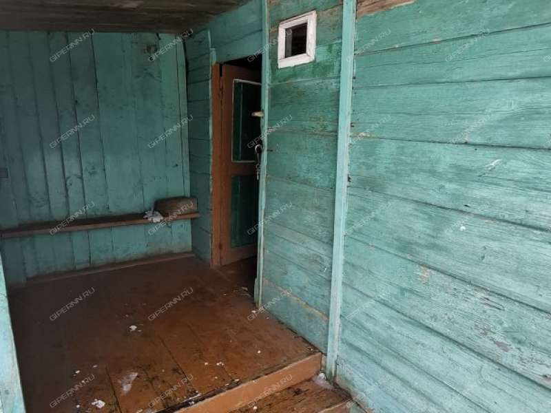 дом на улице Центральная село Варварское