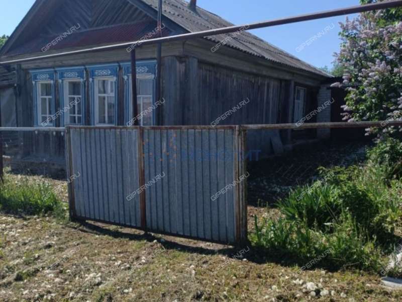 дом на Садовой улице село Большие Кемары