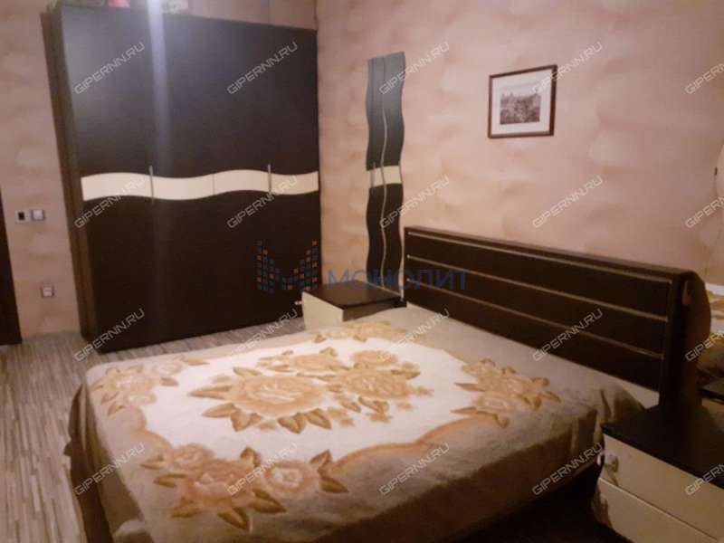 четырёхкомнатная квартира на Волжской набережной дом 8 к1