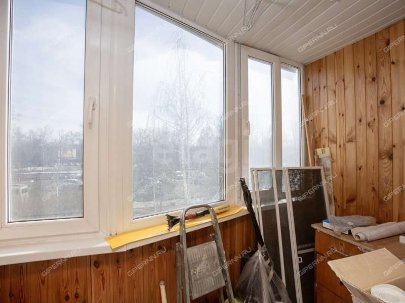 трёхкомнатная квартира на Днепропетровской улице дом 16