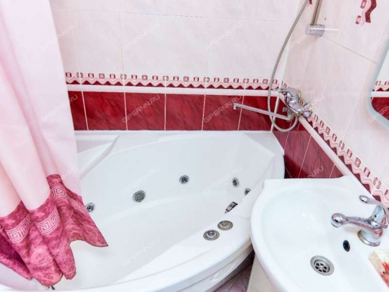 трёхкомнатная квартира на Комсомольской площади дом 10 к3