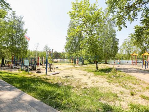 1-komnatnaya-ul-svetloyarskaya-d-27 фото