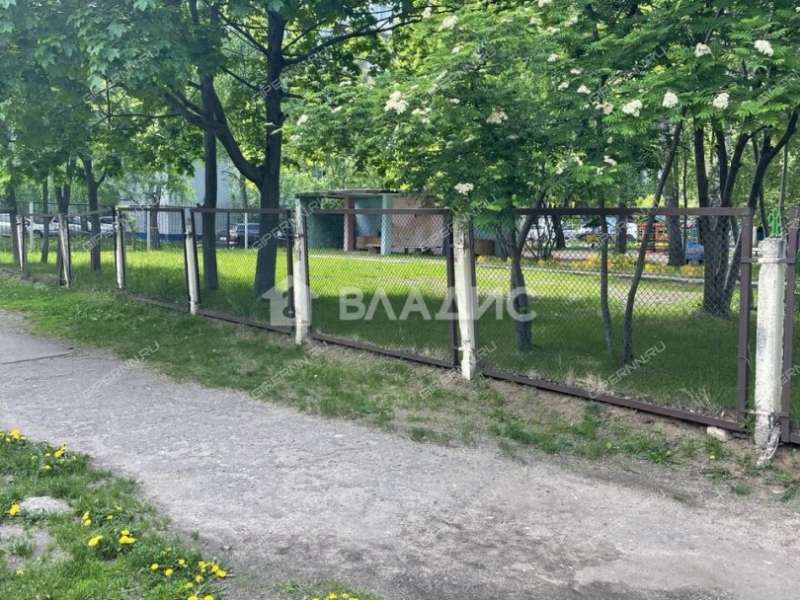 трёхкомнатная квартира на улице Сергея Акимова дом 8