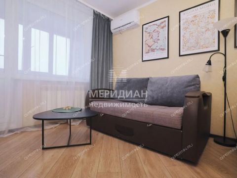 2-komnatnaya-ul-sergeya-esenina-d-4b фото