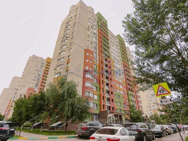 трёхкомнатная квартира на Первоцветной улице дом 6 к1
