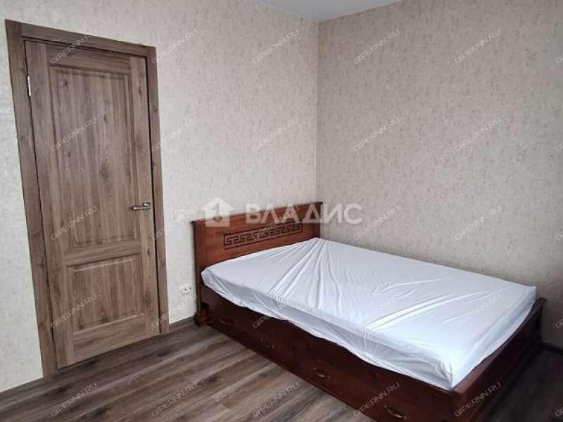 двухкомнатная квартира на улице Родионова дом 202/1