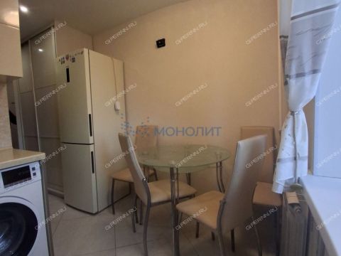 3-komnatnaya-ul-perehodnikova-d-31 фото