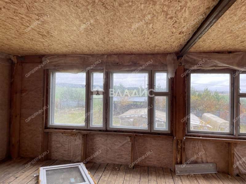 дом на  село Выездное