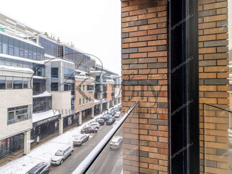 трёхкомнатная квартира на Октябрьской улице дом 21