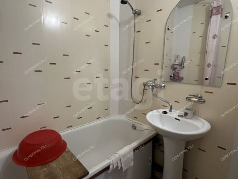 2-komnatnaya-ul-polevaya-d-10a фото