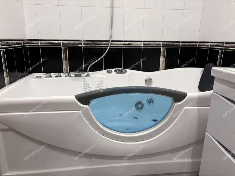 двухкомнатная квартира на улице Строкина дом 18